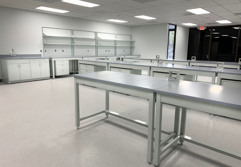 lab tables with phenolic resin countertops