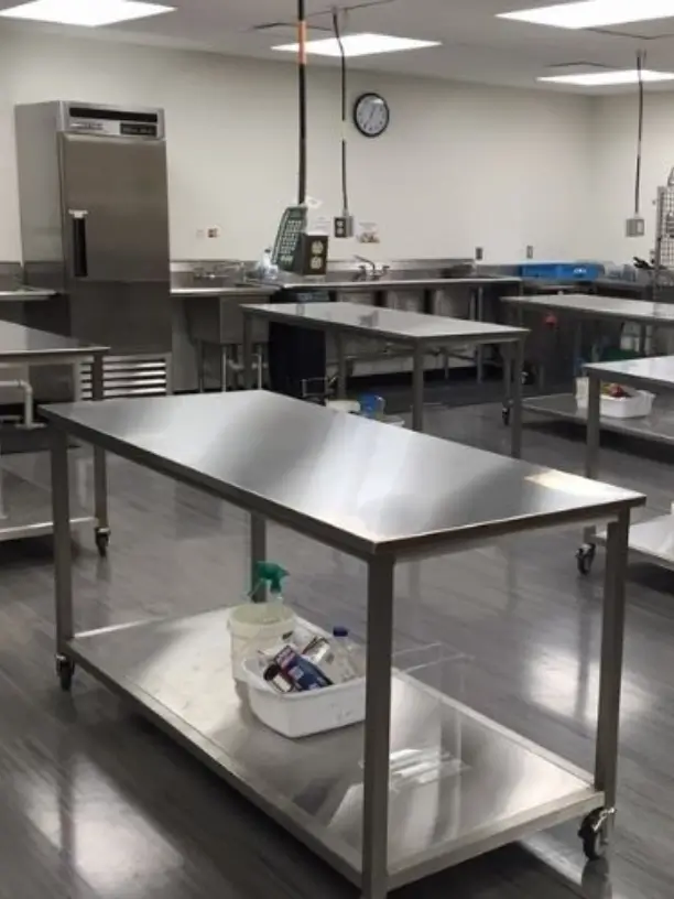 Stainless Steel Lab Tables | OnePointe Solutions
