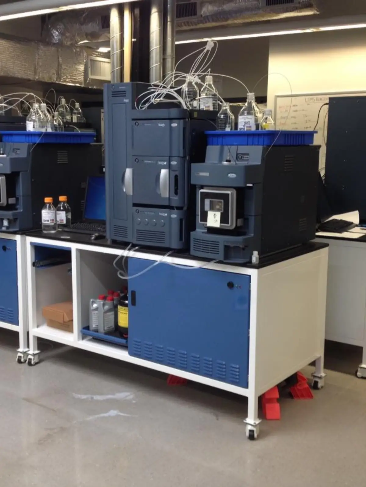 Mass Spec Bench | OnePointe Solutions
