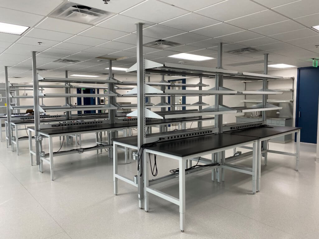 Manual Height Adjustable Lab Tables With Shelving - OnePointe Solutions