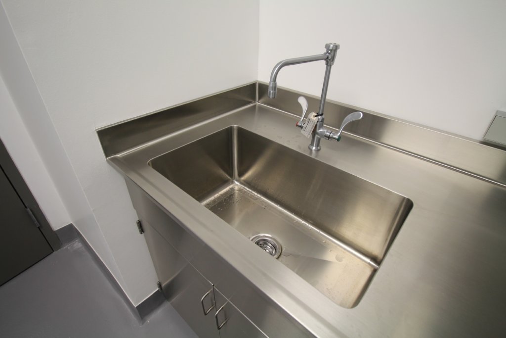 stainless steel sink