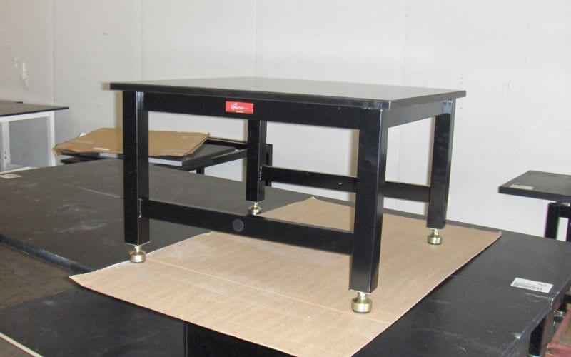 anti-vibration table