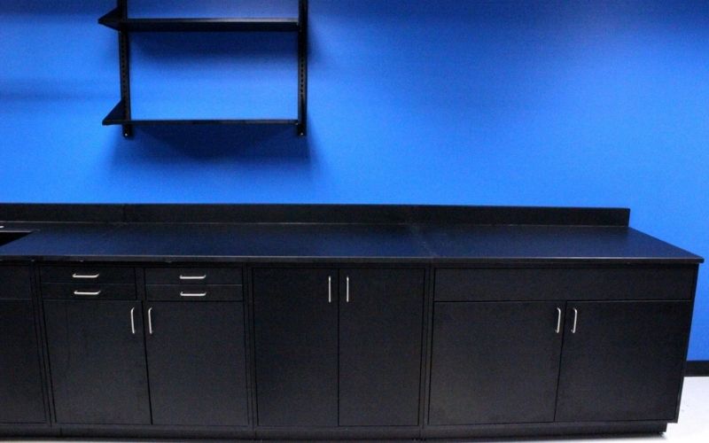 custom laboratory casework