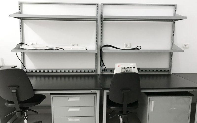 custom lab worktables