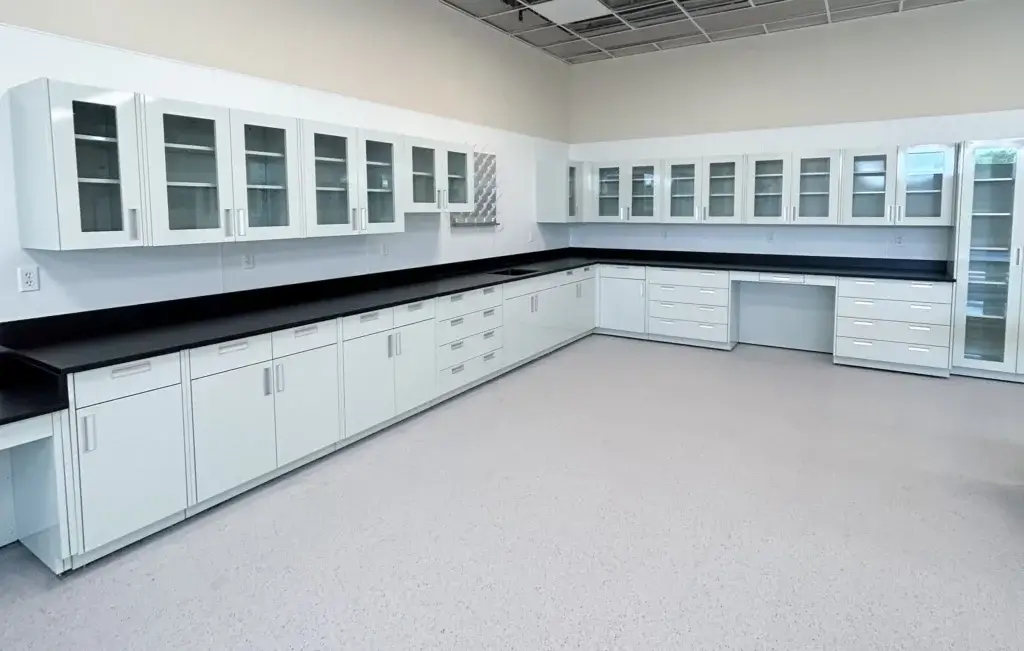 Metal Laboratory Cabinets | OnePointe Solutions