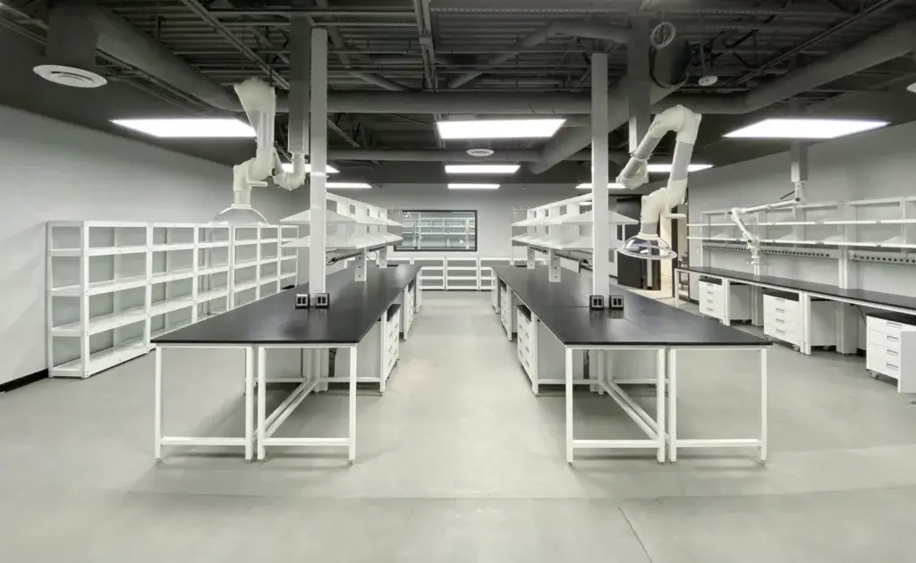 Laboratory Tables | OnePointe Solutions