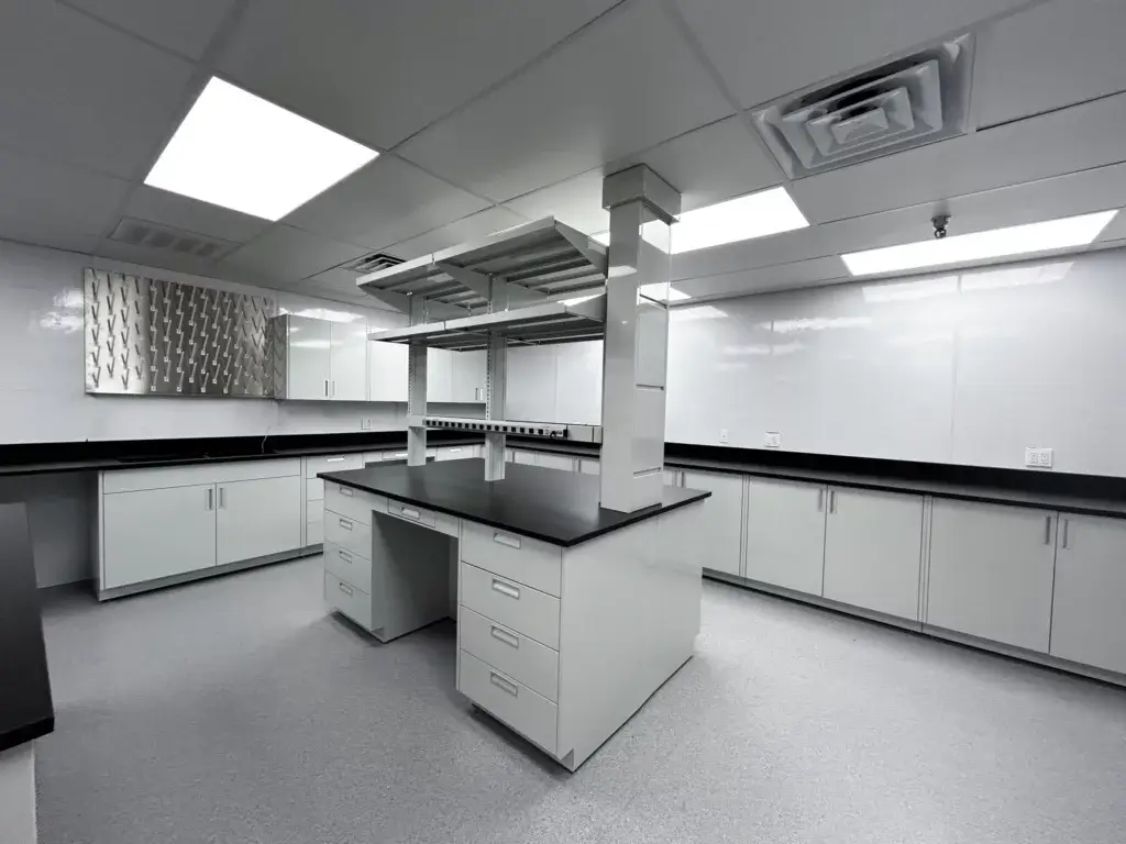 Laboratory Cabinets & Casework | Laboratory Design| OnePointe Solutions