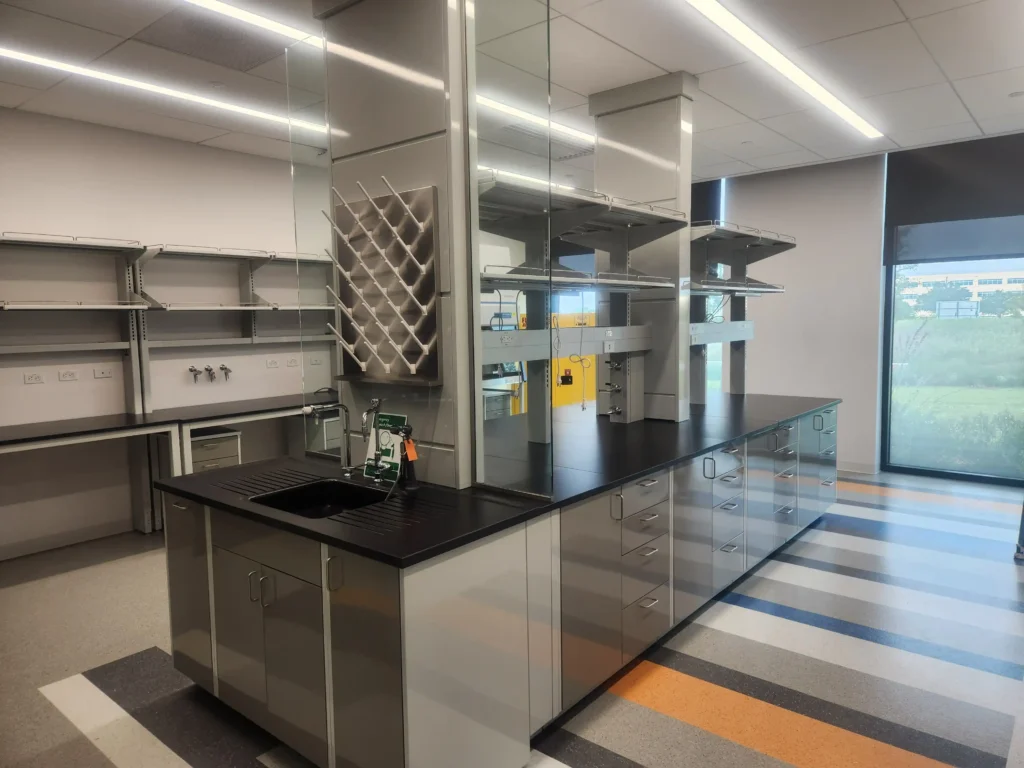 Laboratory Island | Life Science Laboratory | OnePointe Solutions