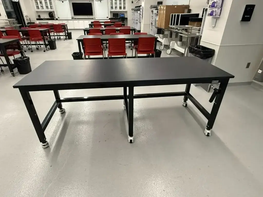 Heavy Duty Laboratory Tables | University Lab | OnePointe Solutions