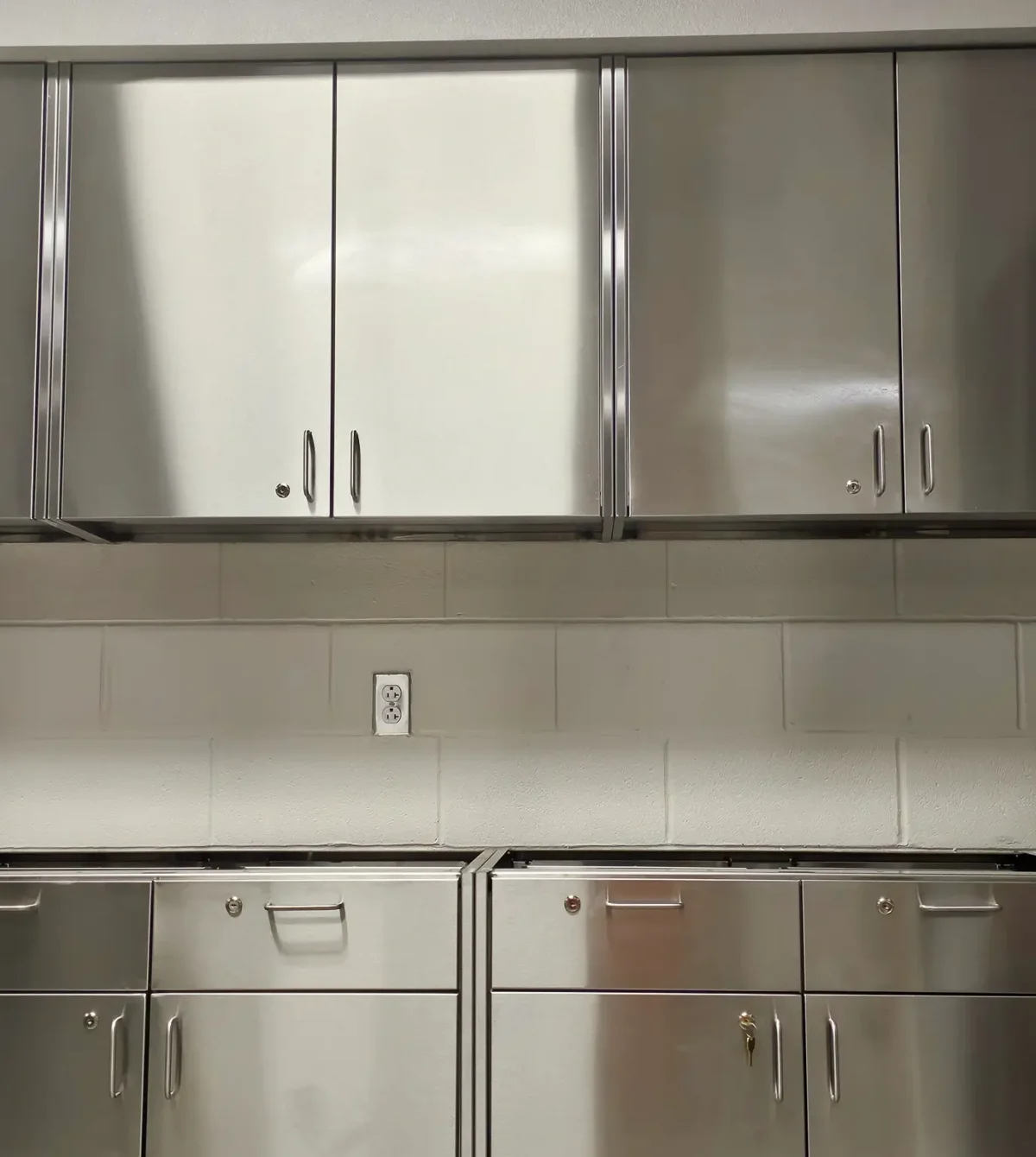 Stainless Steel Base & Wall Lab Cabinets | OnePointe Solutions