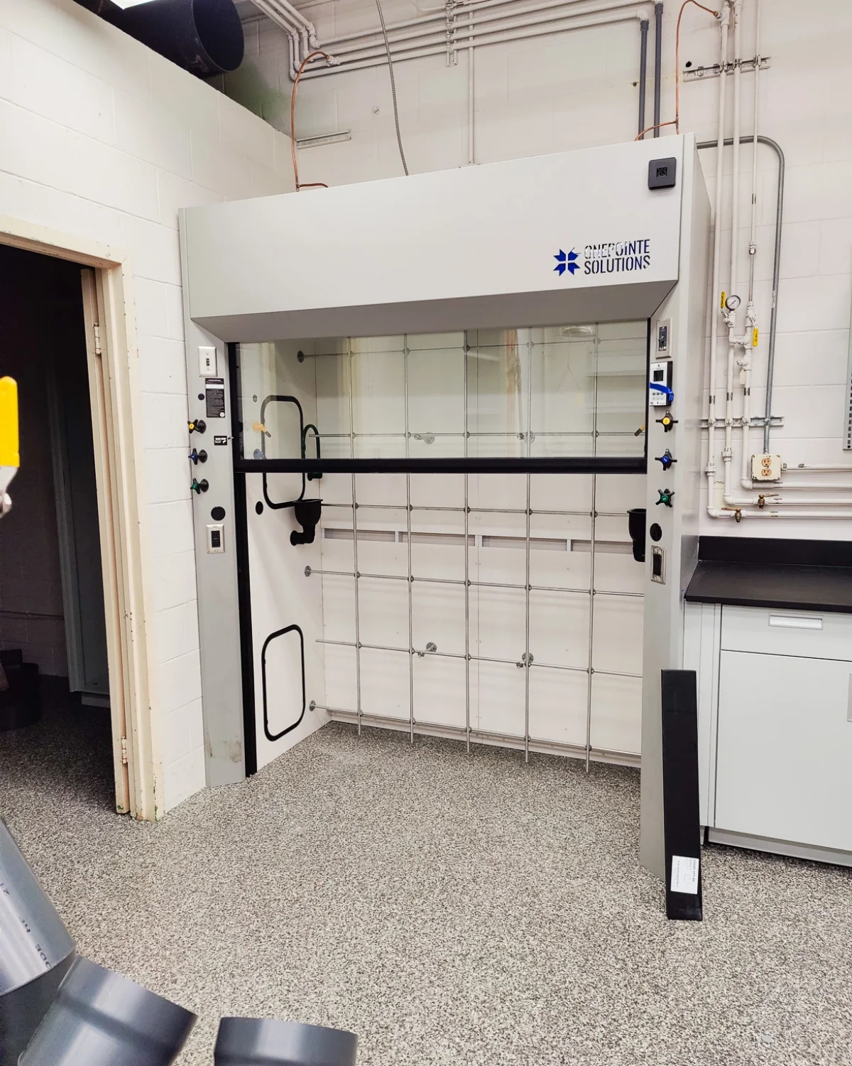 White Walk-in Fume Hood | OnePointe Solutions